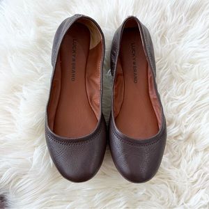 Womens Size 6.5M Lucky Brand All Brown Leather Slip On Ballet Flats